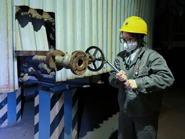 马海霞：从青涩学子变身电厂巡检尖兵