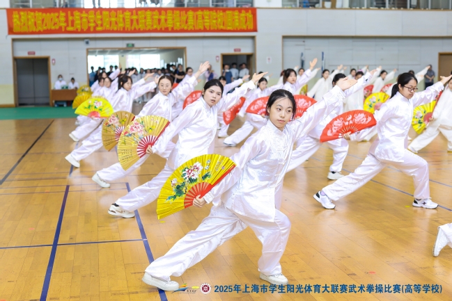 六新引领绘新篇 | 突破！我校勇夺上海市阳光体育大联赛武术拳操竞赛一等奖