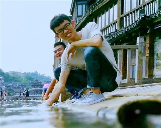 ​taptap体育学子逐梦西藏