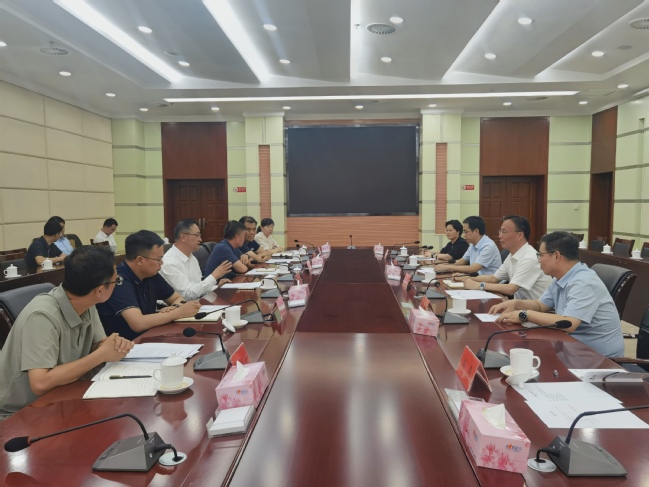 校长顾春华带队拜访宁夏回族自治区政府副主席、石嘴山市委书记褚伟